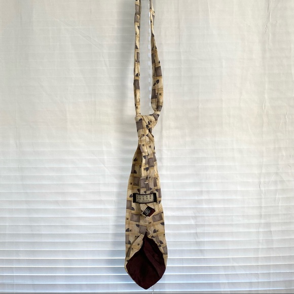 River Brand By Arrow Cream and Brown Square Tie - Picture 8 of 8